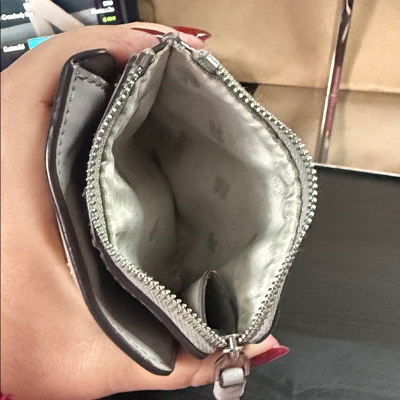 Kate Spade New York Light Gray Compact Wallet - Picture 13 of 14